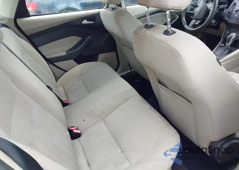 2017 Ford Focus Se z USA, uszkodzony, nr VIN 1FADP3FE1HL275054